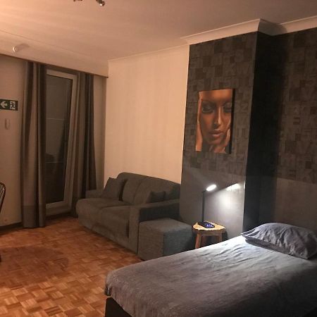 Cosy Room Hasselt Bagian luar foto